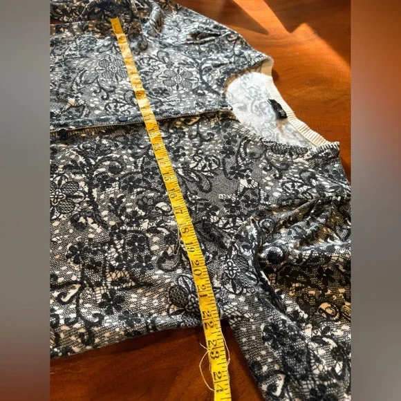 Ladies cardigan lace look by East 5th (XL) accessory’s don’t  come with … - Picture 8 of 8